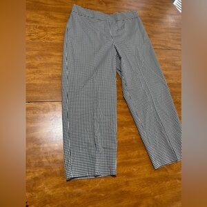 Chico’s black and white capris size 0